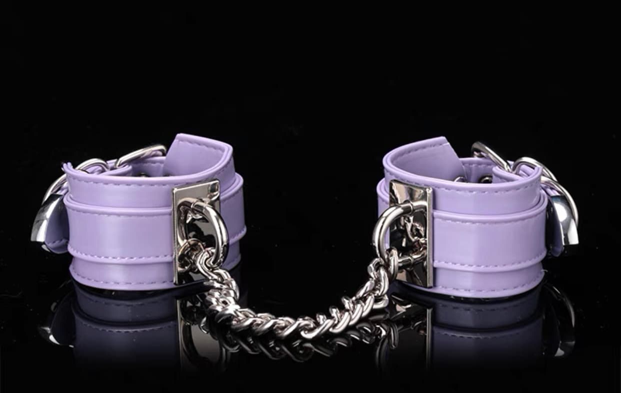 Classic Stylish Leather Chain Handcuffs Leg Cuff