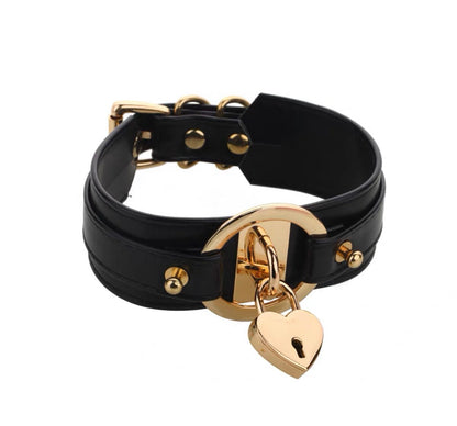 Circular Heart Lock Choker with Leash