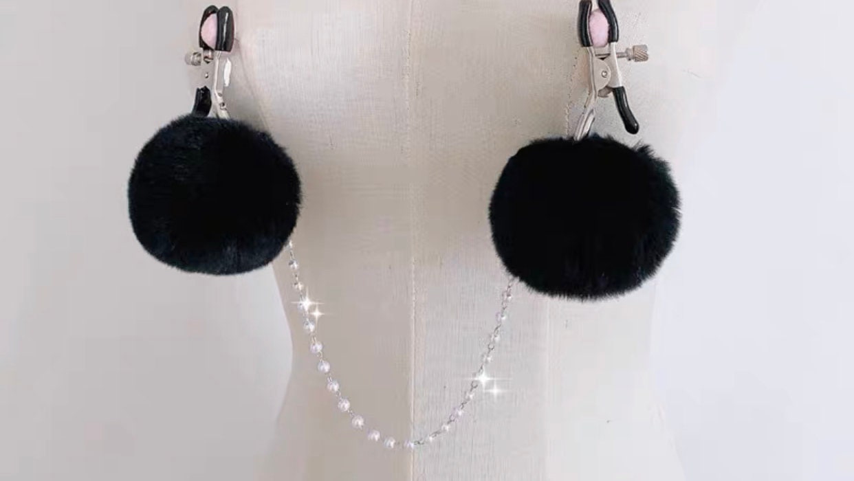 Furry Pom Pom Nipple Clamp